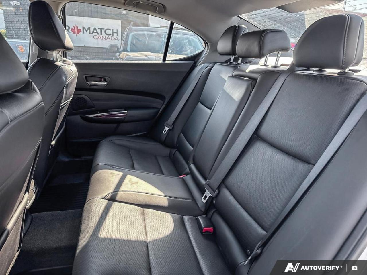 2017 Acura TLX TECH / LEATHER / ROOF / NAV / HTD SEATS / AUTO - Photo #10