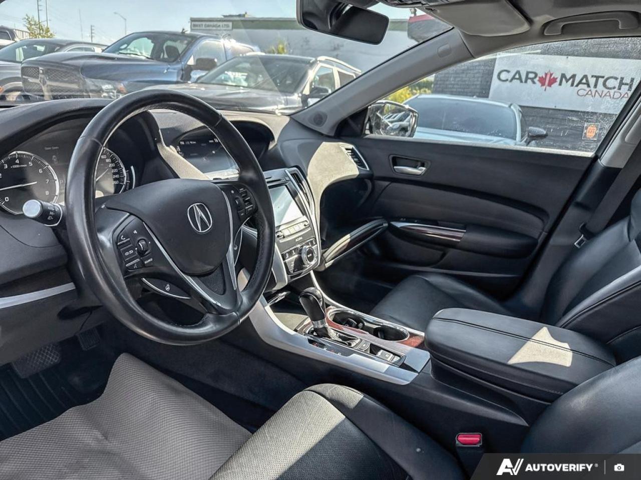 2017 Acura TLX TECH / LEATHER / ROOF / NAV / HTD SEATS / AUTO - Photo #8