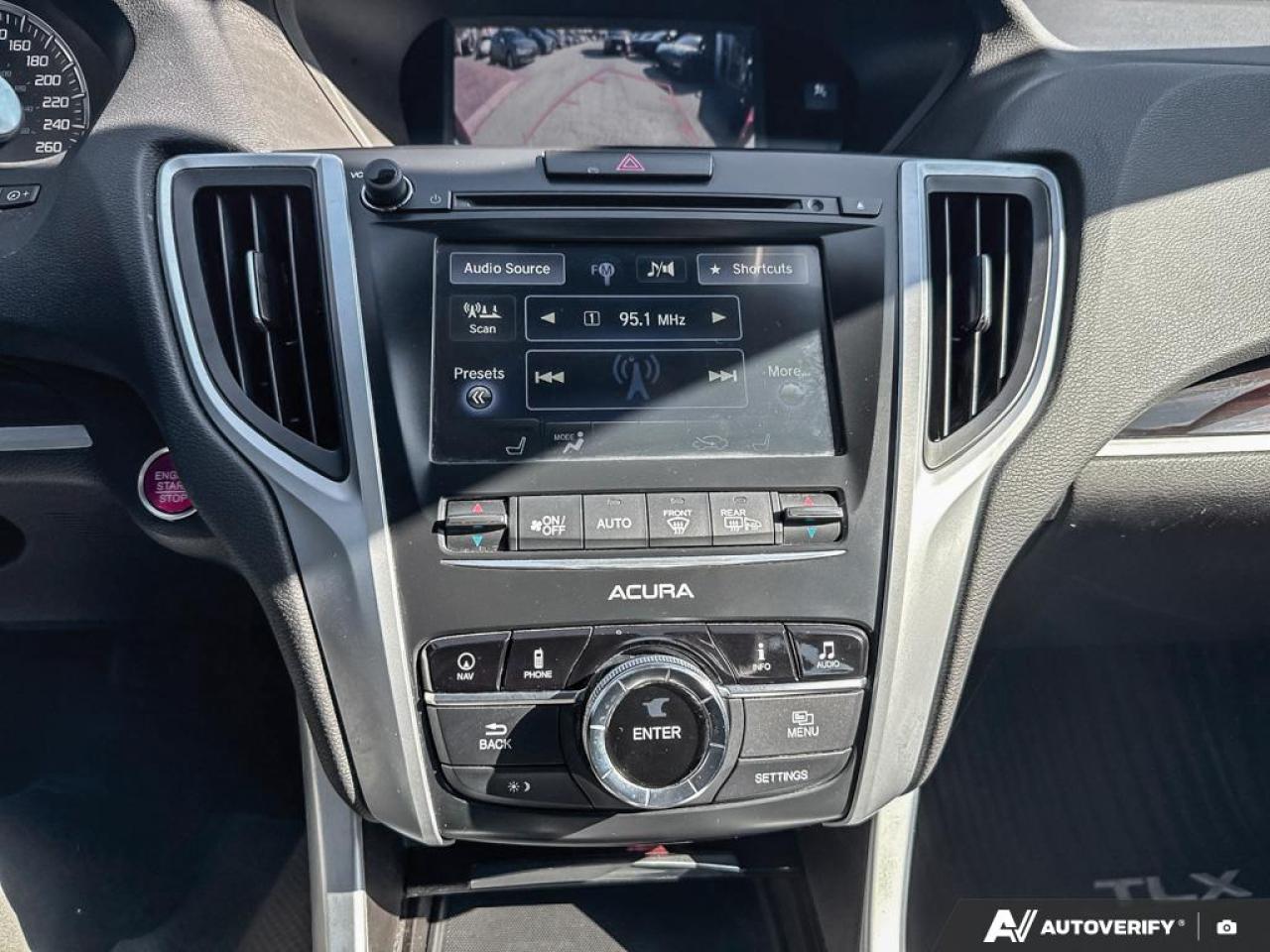 2017 Acura TLX TECH / LEATHER / ROOF / NAV / HTD SEATS / AUTO - Photo #16