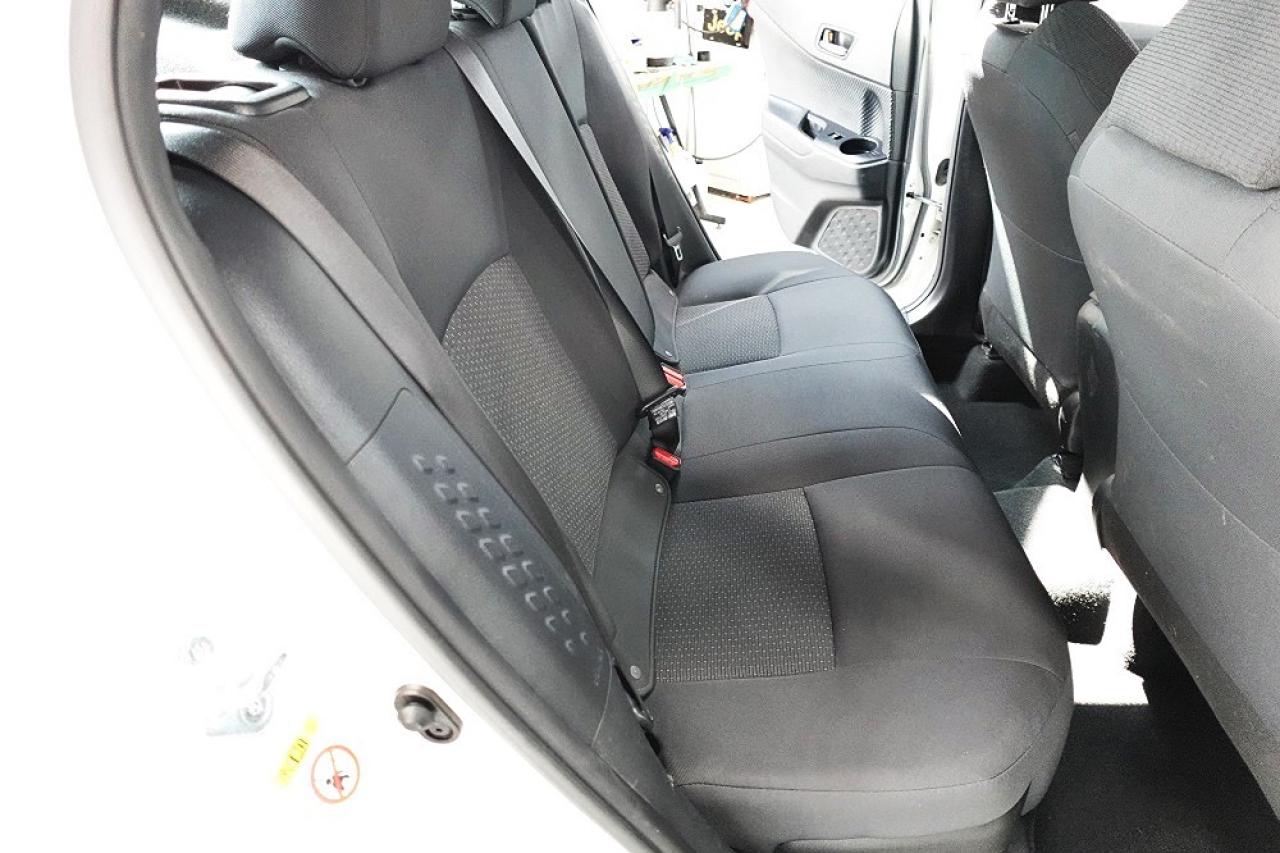 2018 Toyota C-HR XLE MODEL.0 CLAIM.WELL MAINTAIN,4 NEW TIRES ON IT - Photo #20