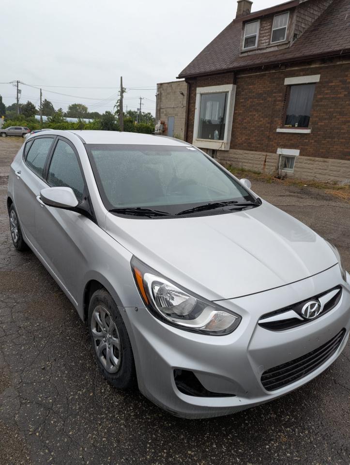 2014 Hyundai Accent 4dr Sdn Auto GL - Photo #5
