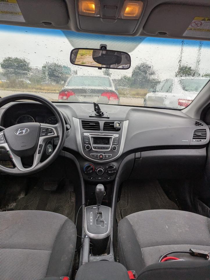 2014 Hyundai Accent 4dr Sdn Auto GL - Photo #3