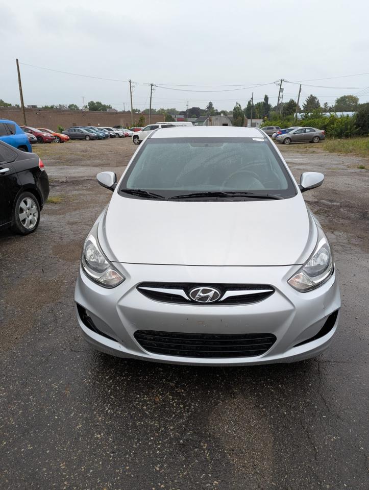 2014 Hyundai Accent 4dr Sdn Auto GL - Photo #2
