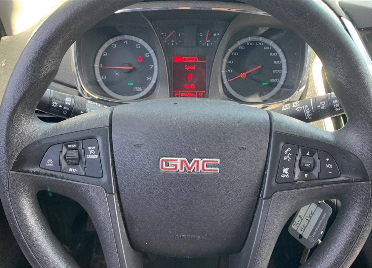 2015 GMC Terrain FWD 4dr SLE w/SLE-1 - Photo #2