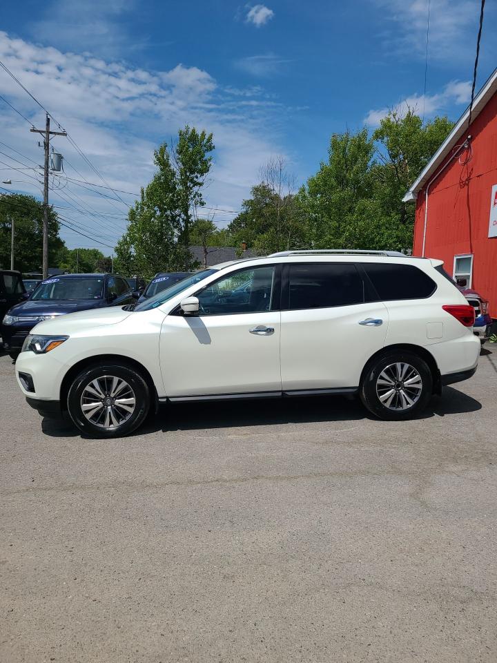 2018 Nissan Pathfinder SL PREMIUM - Photo #3