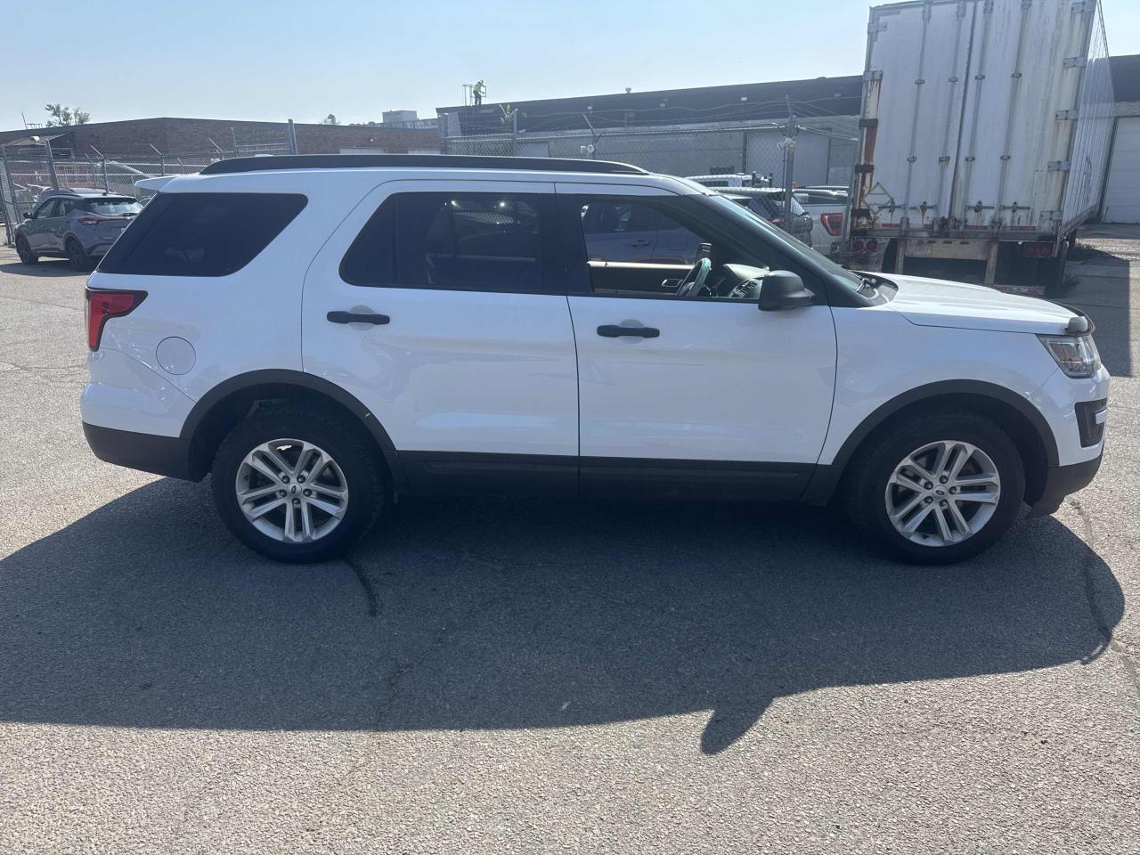 2016 Ford Explorer AS IS Photo17