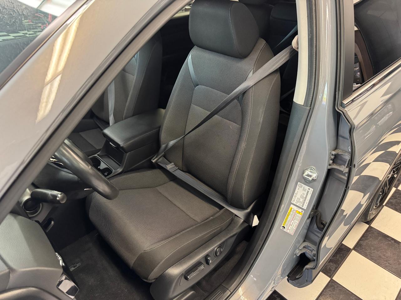 2023 Honda CR-V Sport-B AWD+Roof+Like New! One Owner! Clean Carfax Photo21