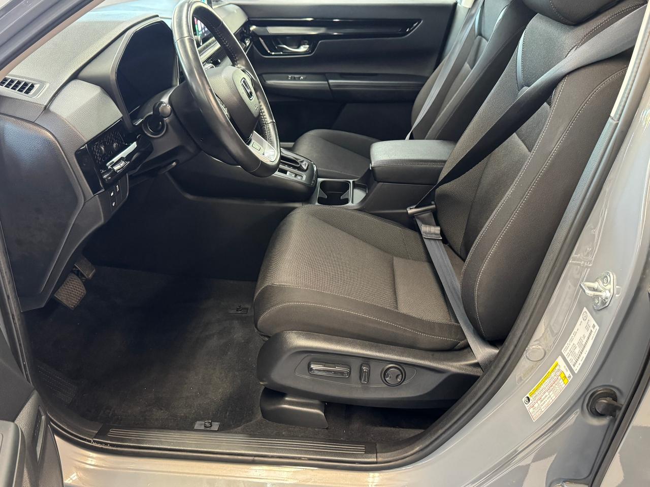 2023 Honda CR-V Sport-B AWD+Roof+Like New! One Owner! Clean Carfax Photo20