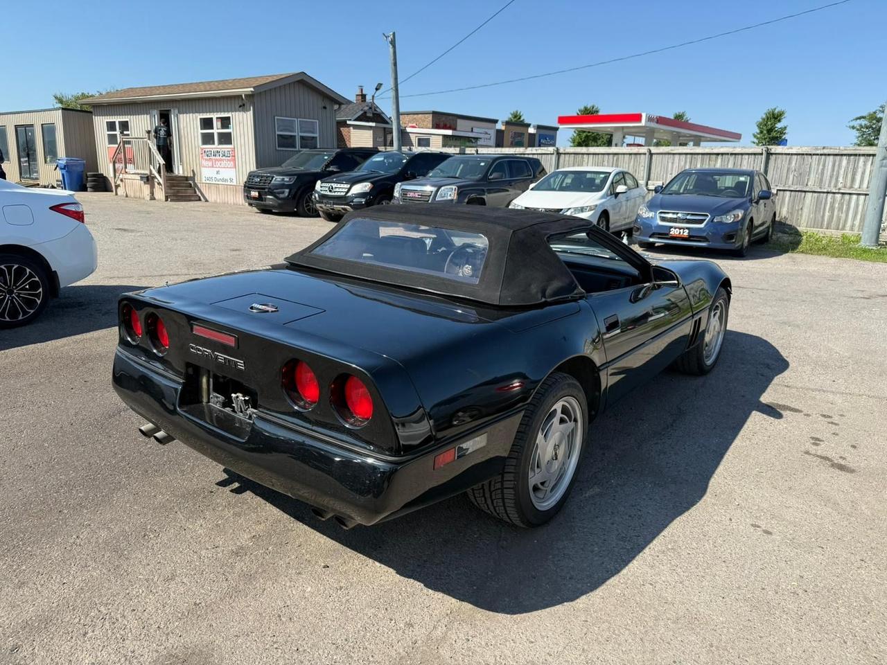 1989 Chevrolet Corvette CONVERTIBLE, ONLY 104KM, GREAT SHAPE, V8, ORIGINAL Photo