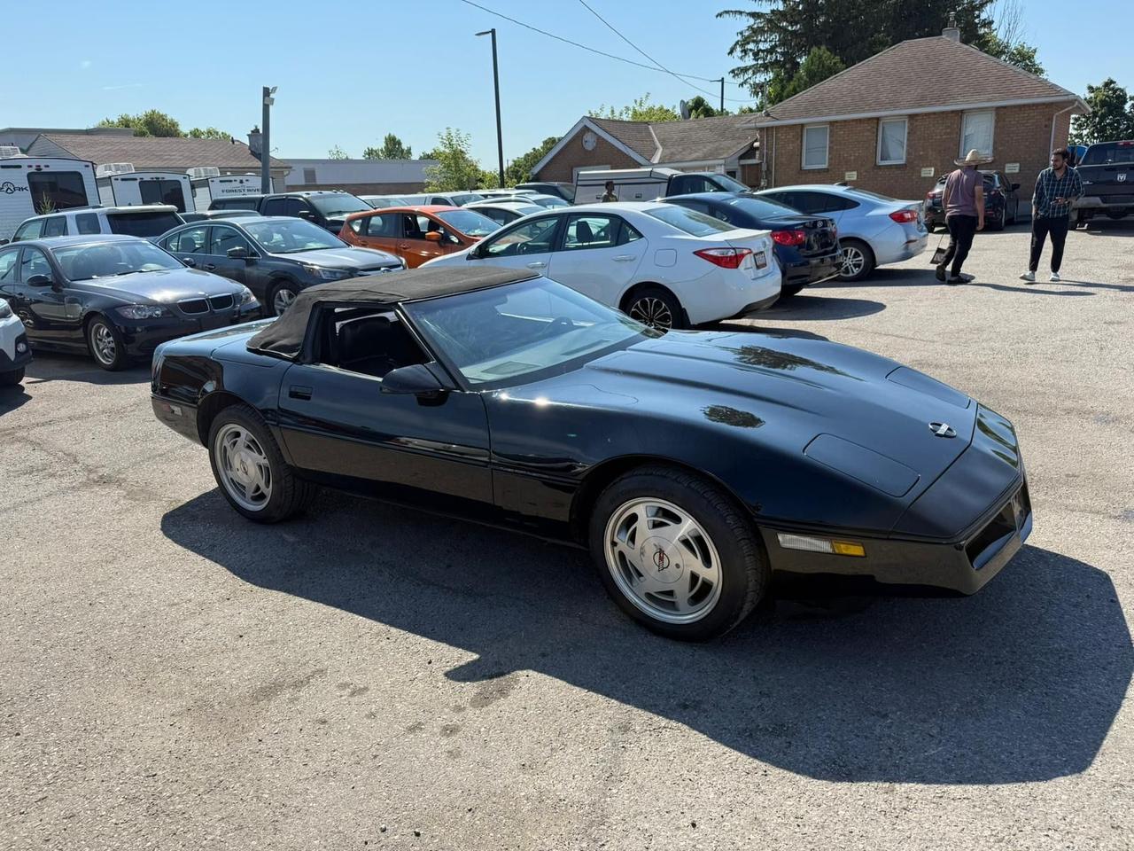 1989 Chevrolet Corvette CONVERTIBLE, ONLY 104KM, GREAT SHAPE, V8, ORIGINAL Photo
