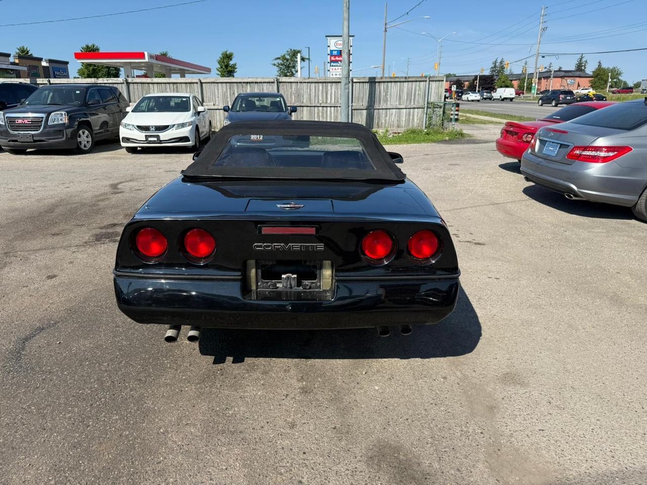 1989 Chevrolet Corvette CONVERTIBLE, ONLY 104KM, GREAT SHAPE, V8, ORIGINAL Photo