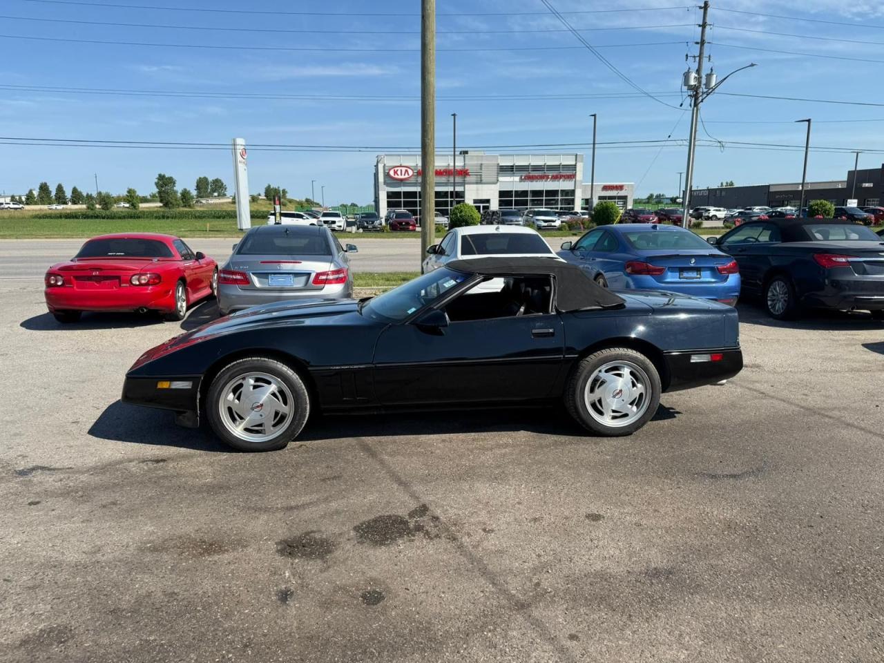1989 Chevrolet Corvette CONVERTIBLE, ONLY 104KM, GREAT SHAPE, V8, ORIGINAL - Photo #2