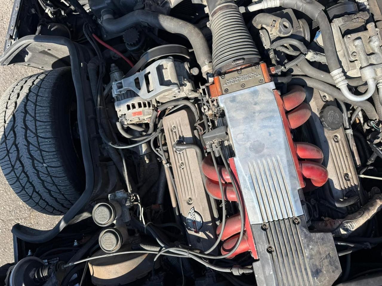 1989 Chevrolet Corvette CONVERTIBLE, ONLY 104KM, GREAT SHAPE, V8, ORIGINAL Photo