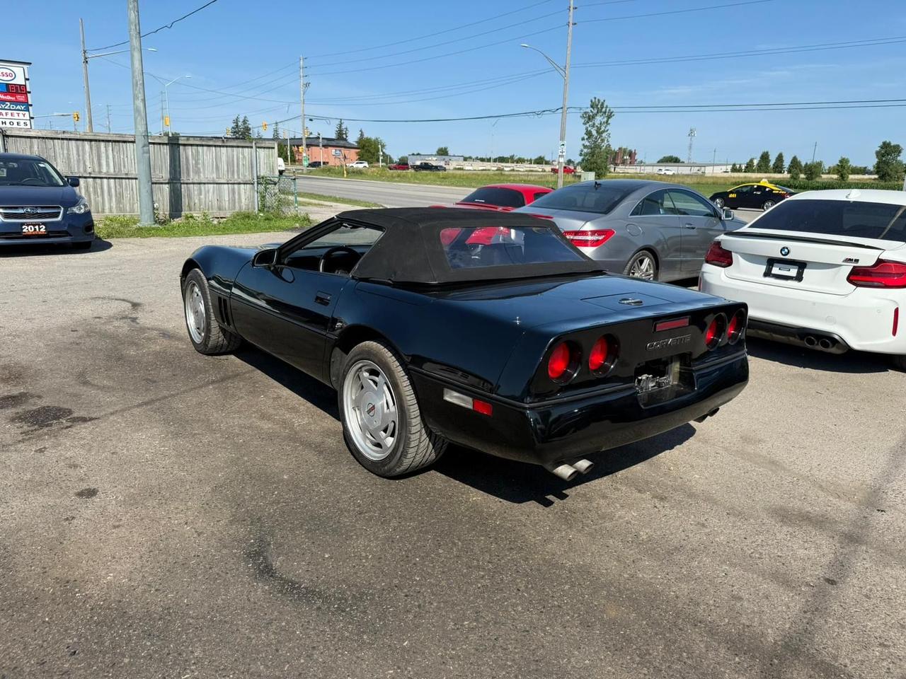 1989 Chevrolet Corvette CONVERTIBLE, ONLY 104KM, GREAT SHAPE, V8, ORIGINAL Photo