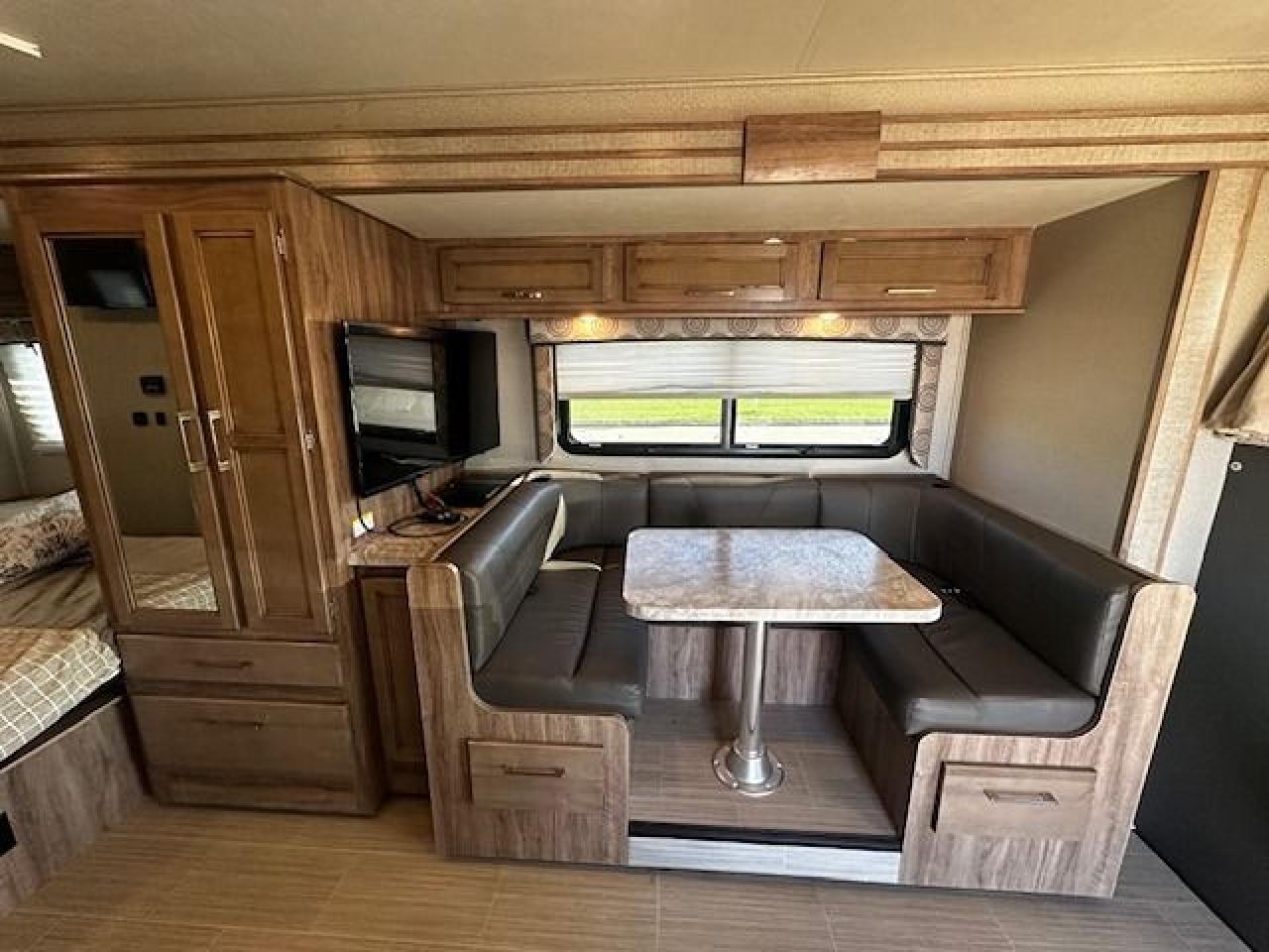 2019 Entegra Odyssey 24B 