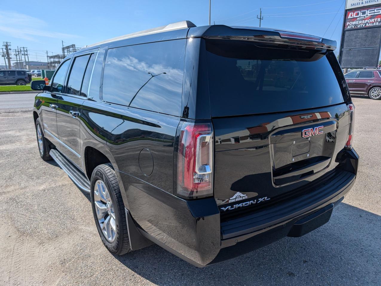 2020 GMC Yukon XL SLT | NO ACCIDENTS | COOLED SEATS | REAR DVD - Photo #7