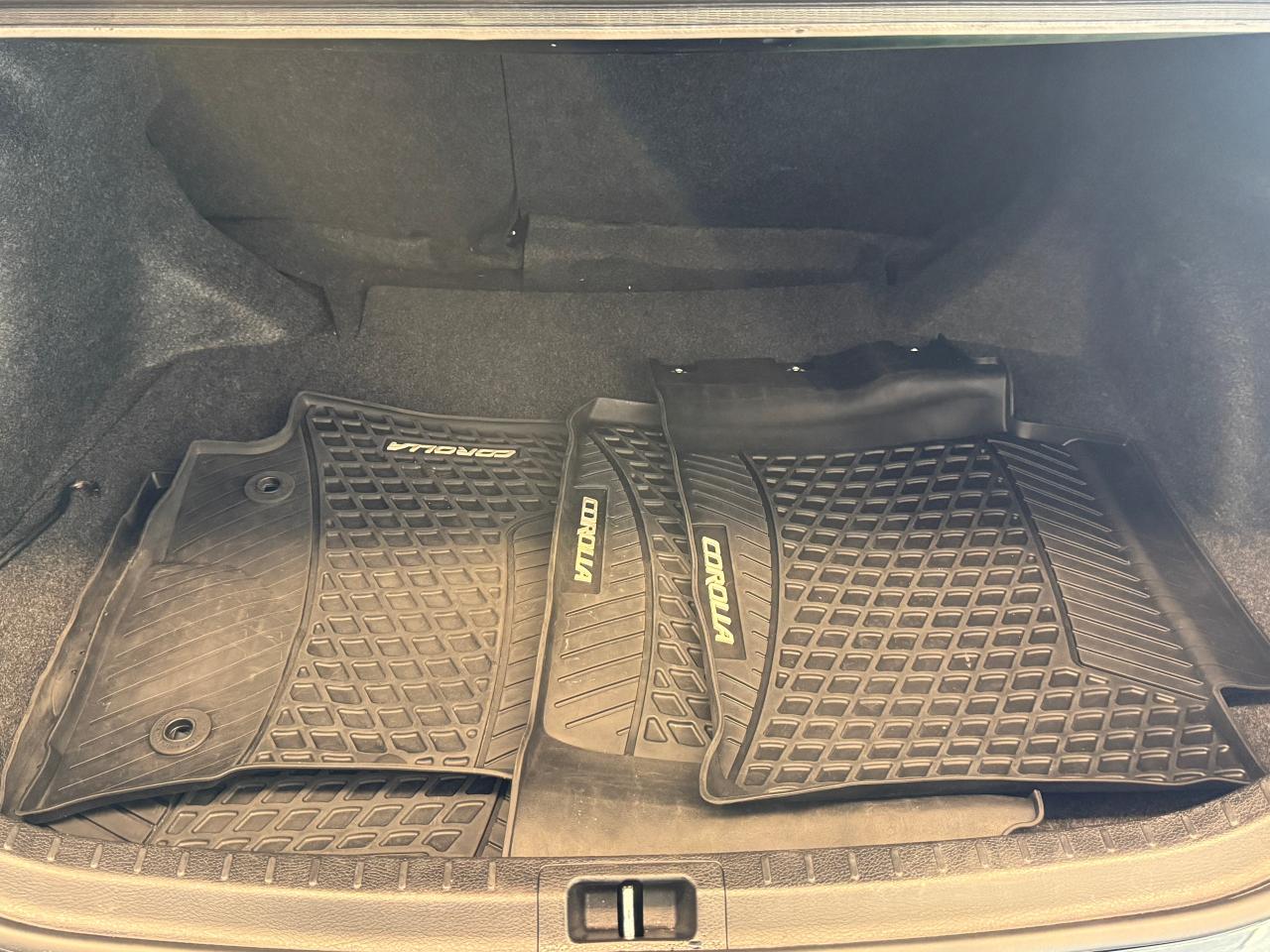 2019 Toyota Corolla LE+Adaptive Cruise+Camera+CLEAN CARFAX Photo27