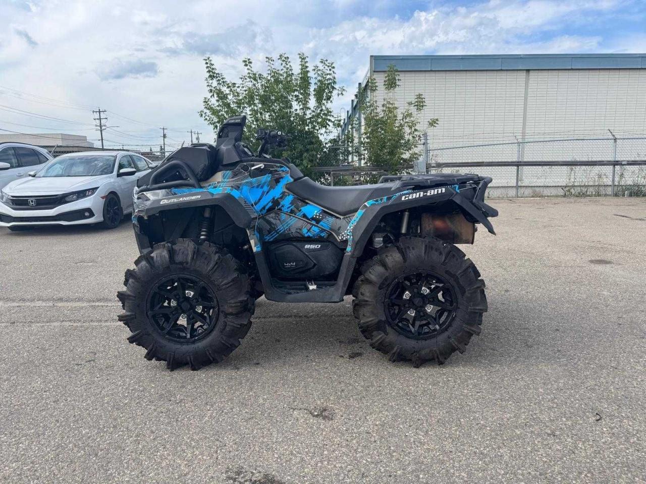 2022 Can-Am Outlander 850 XMR   - Photo #3