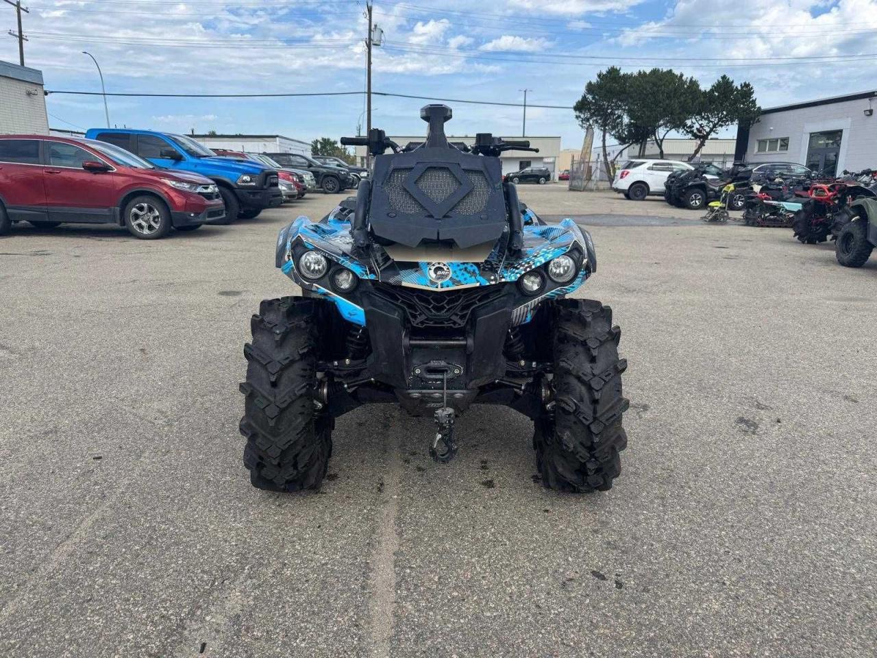 2022 Can-Am Outlander 850 XMR   - Photo #2