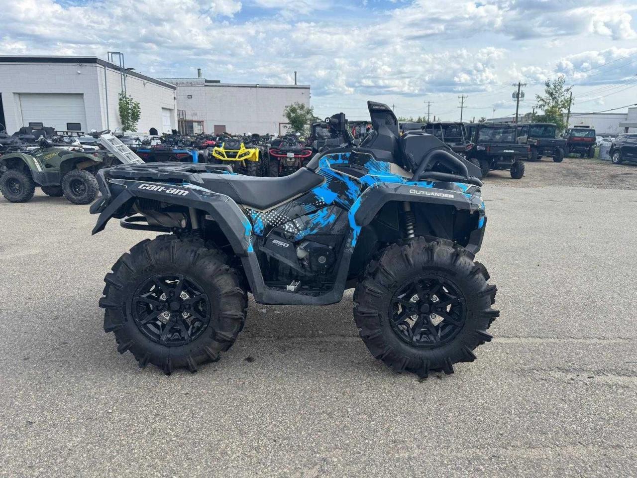 2022 Can-Am Outlander 850 XMR   - Photo #4