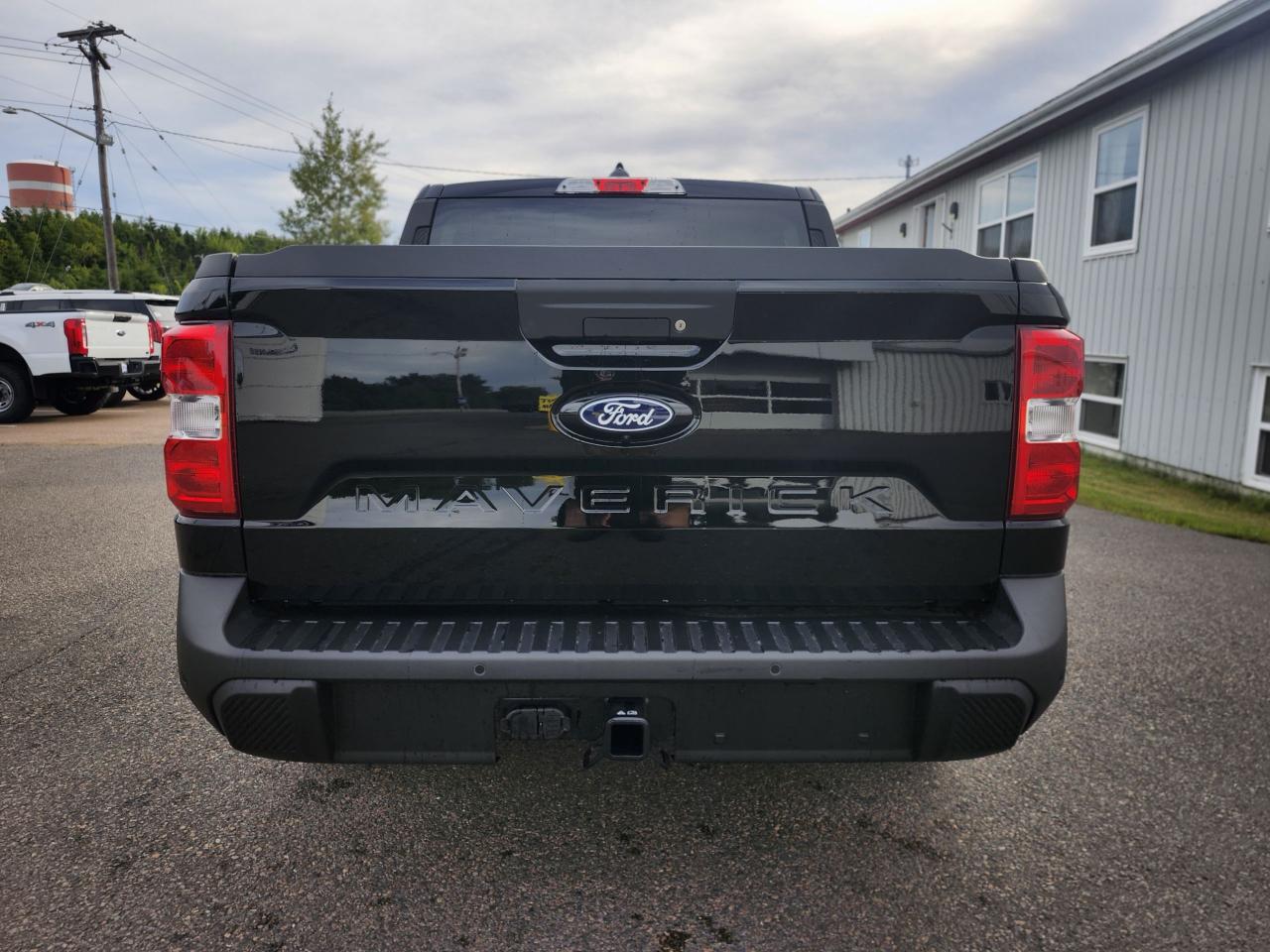 2025 Ford Maverick XLT AWD SuperCrew Photo5