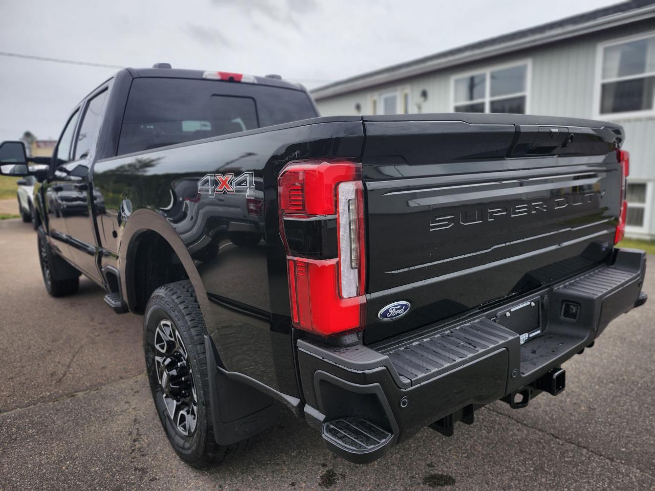 2026 Ford F-250 Super Duty SRW PLATINUM 4WD CREW CAB 6.75' BOX Photo5