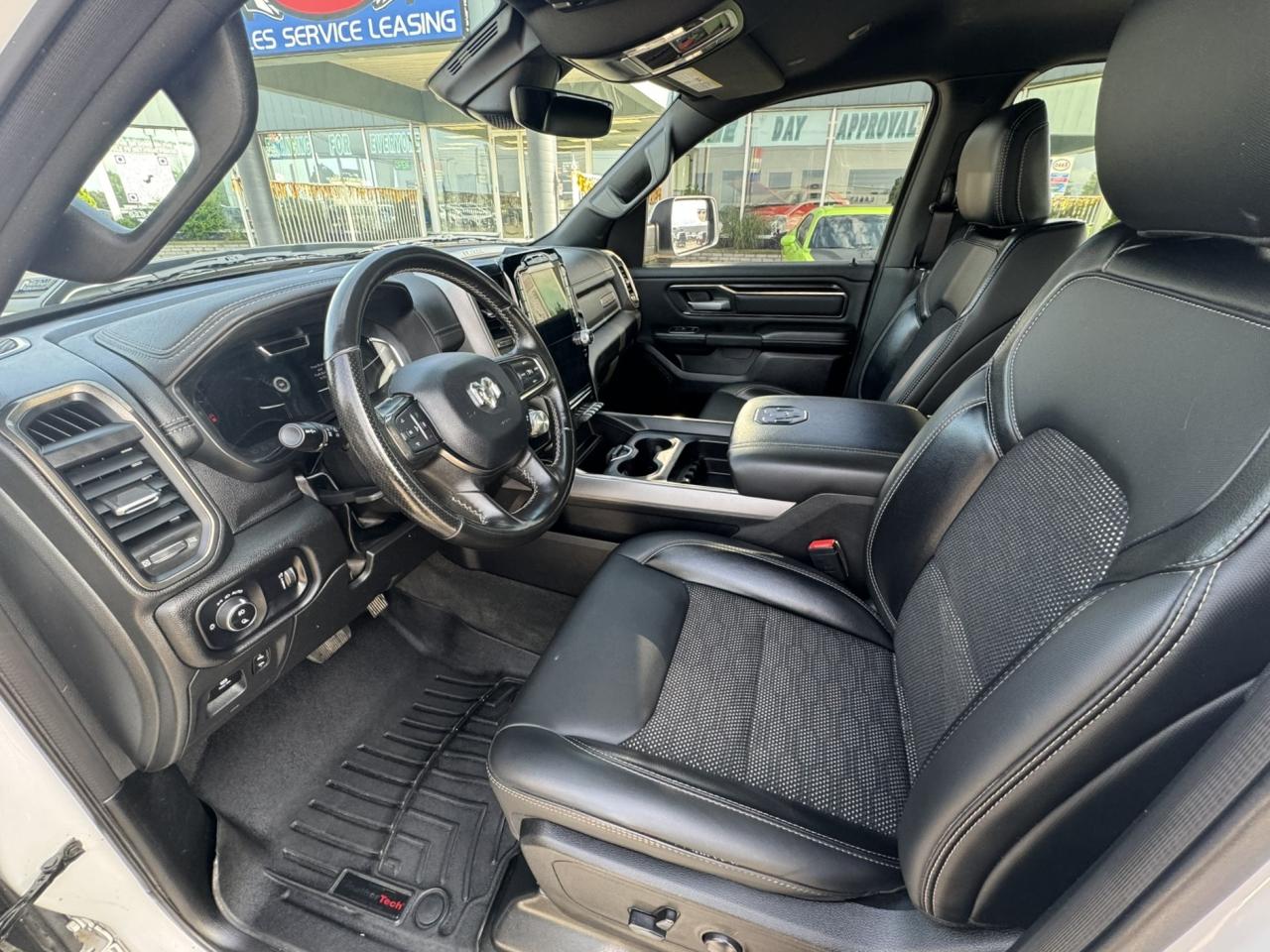 2023 RAM 1500 SPORT 4X4 CREW CAB 5'7" BOX Photo