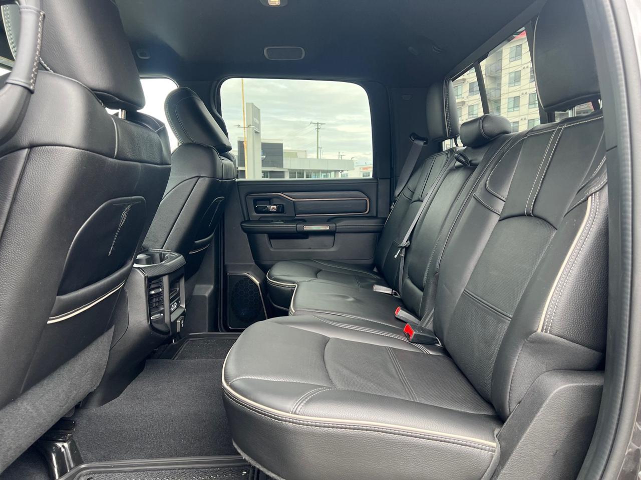 2022 RAM 3500 Limited Photo12