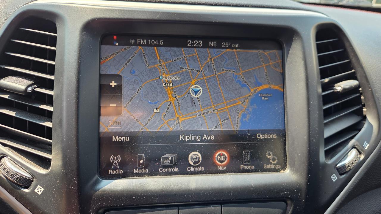 2015 Jeep Cherokee 4WD 4dr Trailhawk - Photo #18