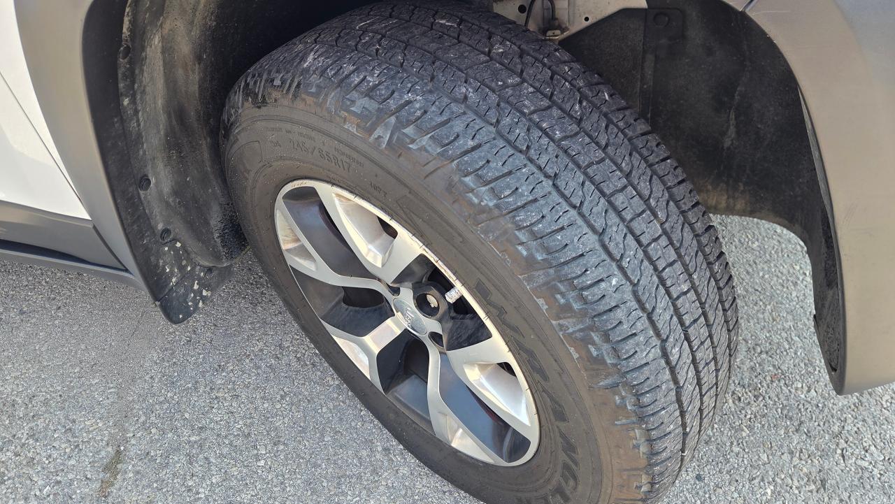 2015 Jeep Cherokee 4WD 4dr Trailhawk - Photo #23