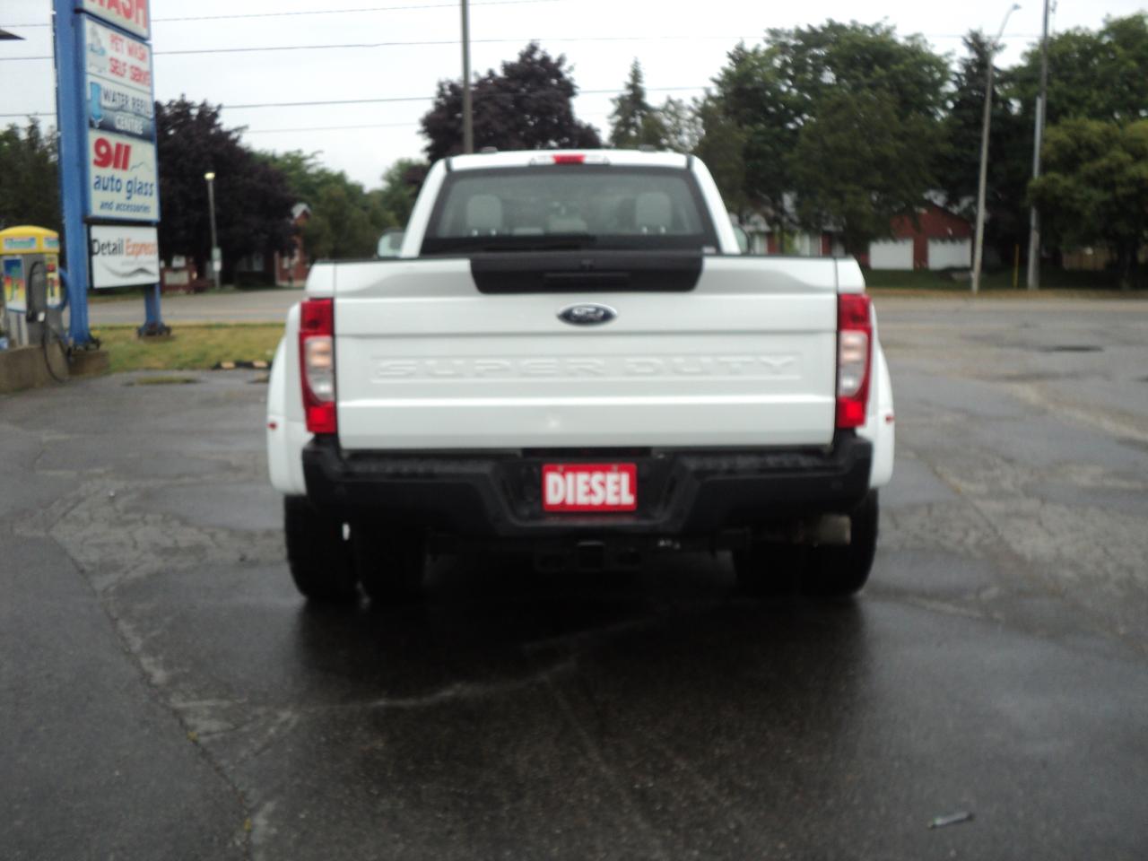 2022 Ford SUPER DUTY F-350 DRW XL CrewCab 4WD 6.7L8cylPowerStrokeDiesel 8' Box - Photo #9
