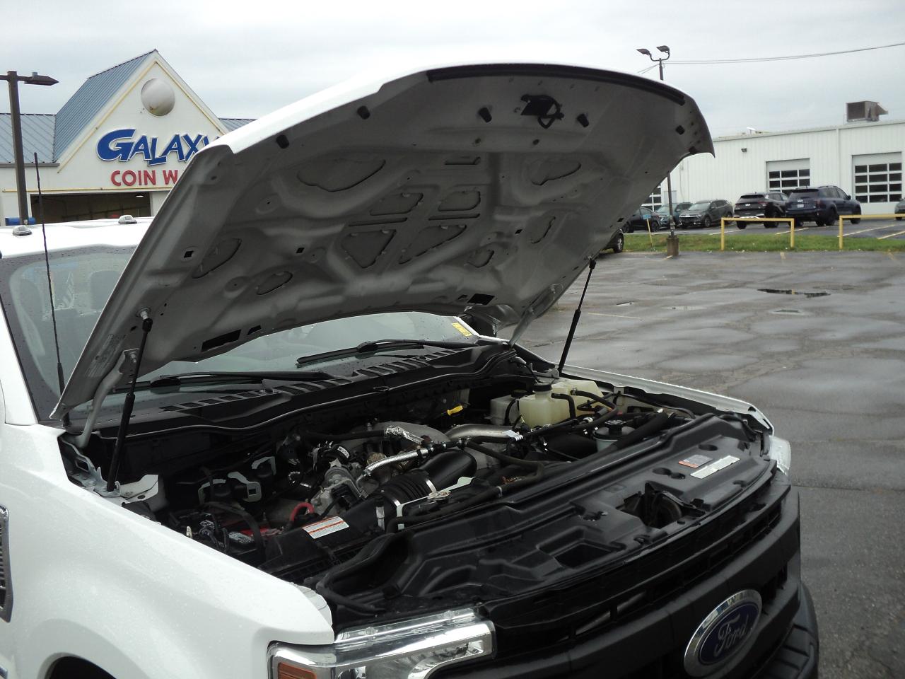 2022 Ford SUPER DUTY F-350 DRW XL CrewCab 4WD 6.7L8cylPowerStrokeDiesel 8' Box - Photo #34