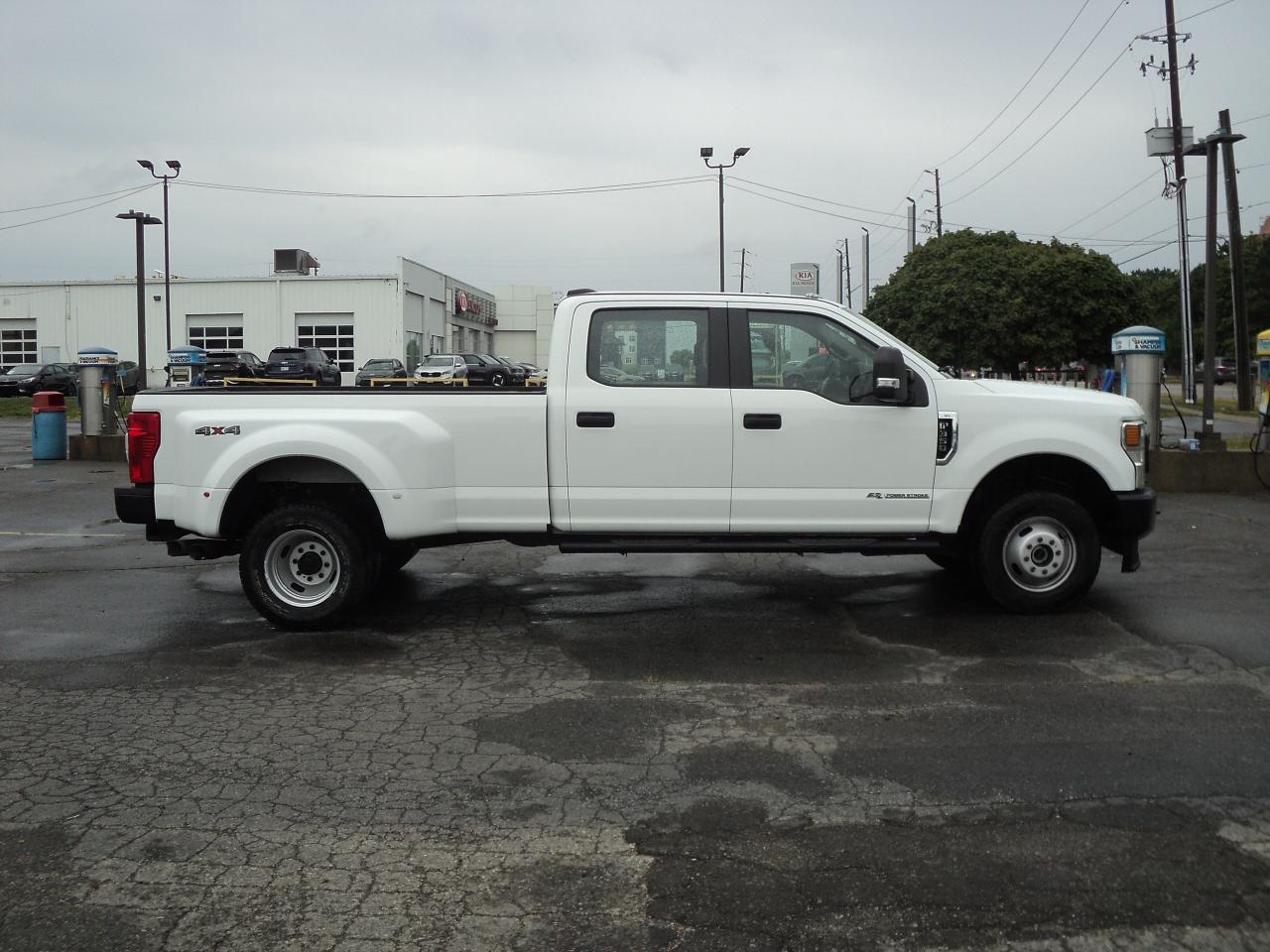 2022 Ford SUPER DUTY F-350 DRW XL CrewCab 4WD 6.7L8cylPowerStrokeDiesel 8' Box - Photo #7
