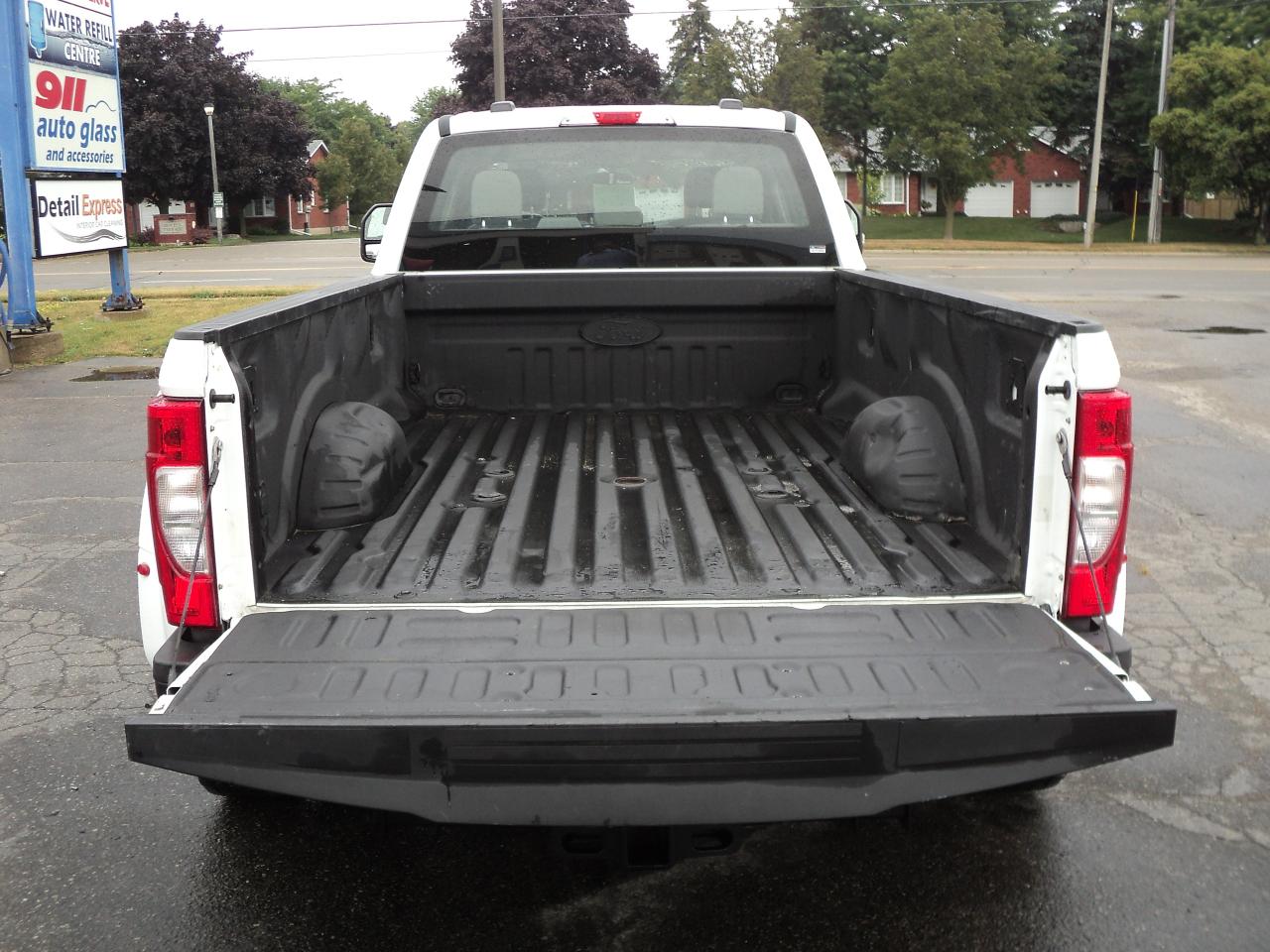 2022 Ford SUPER DUTY F-350 DRW XL CrewCab 4WD 6.7L8cylPowerStrokeDiesel 8' Box - Photo #8