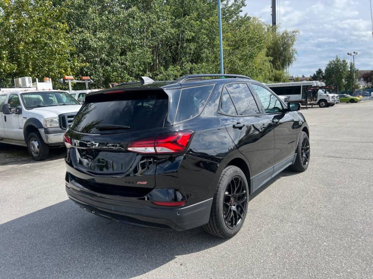 2022 Chevrolet Equinox AWD 4dr RS - Photo #9