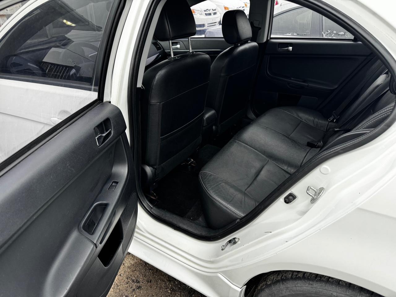 2015 Mitsubishi Lancer SE - Photo #14