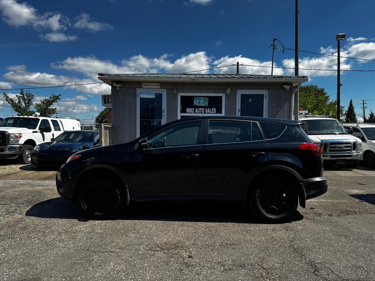 2014 Toyota RAV4 LE - Photo #6
