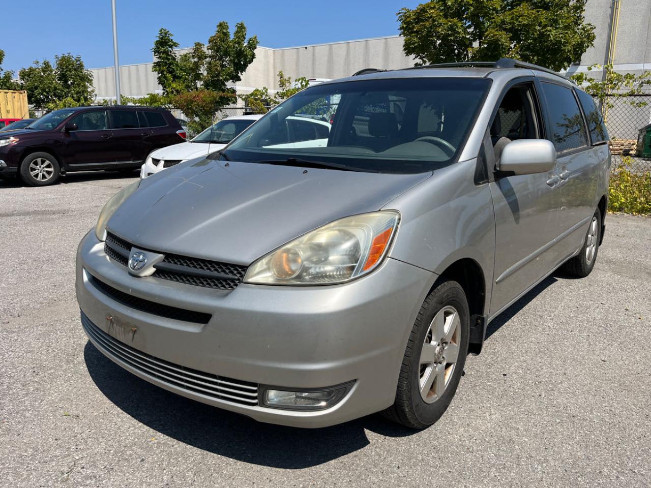Used 2005 Toyota Sienna LE for sale in Brampton, ON