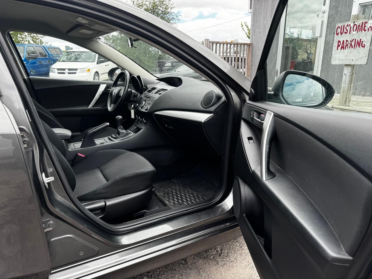 2013 Mazda MAZDA3 GS-SKY - Photo #15