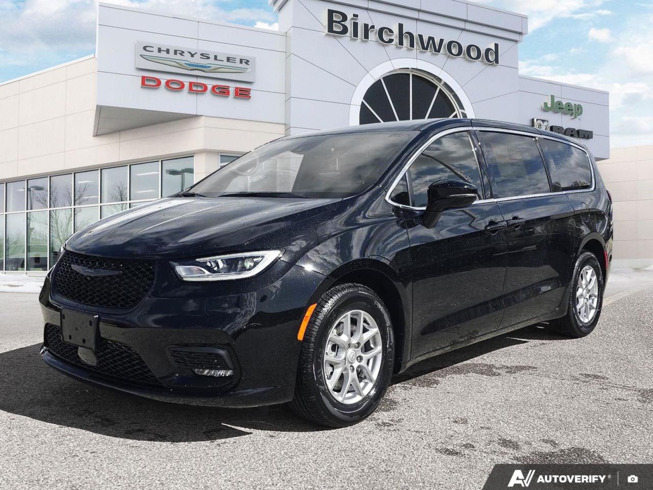 New 2026 Chrysler Pacifica Select | Winter Tires Included! | Black Friday All Month! | for sale in Winnipeg, MB