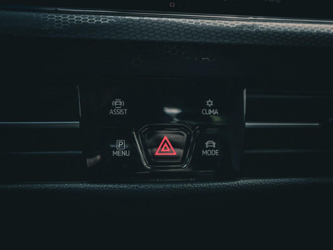 12880589