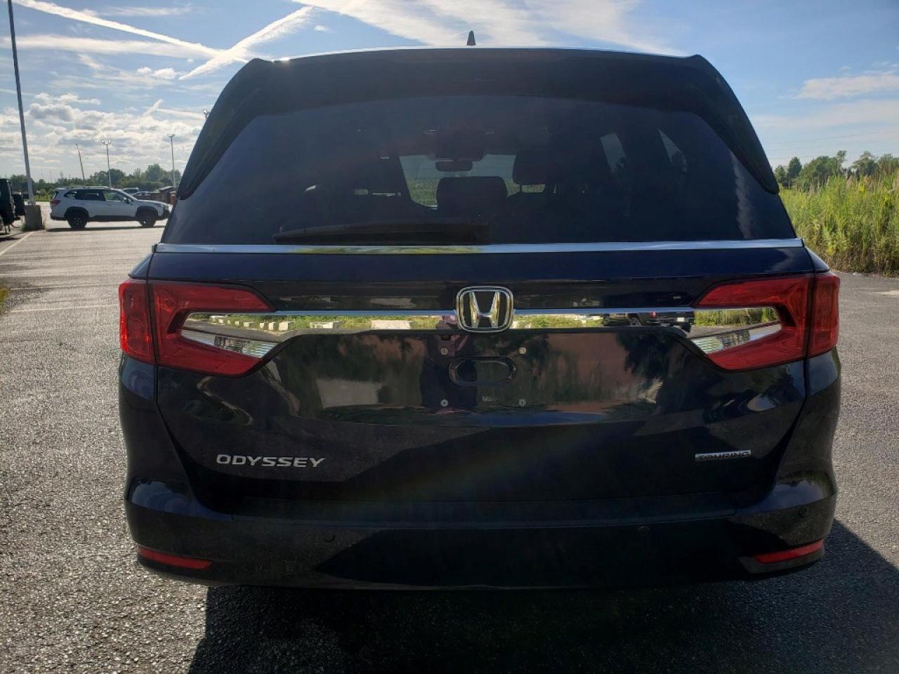 2020 Honda Odyssey Touring Auto Photo