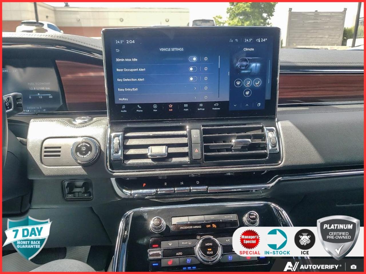 2024 Lincoln Navigator L Reserve EXT 7 PASSENGER LOW KMS FULLY OPTIONED!! Photo