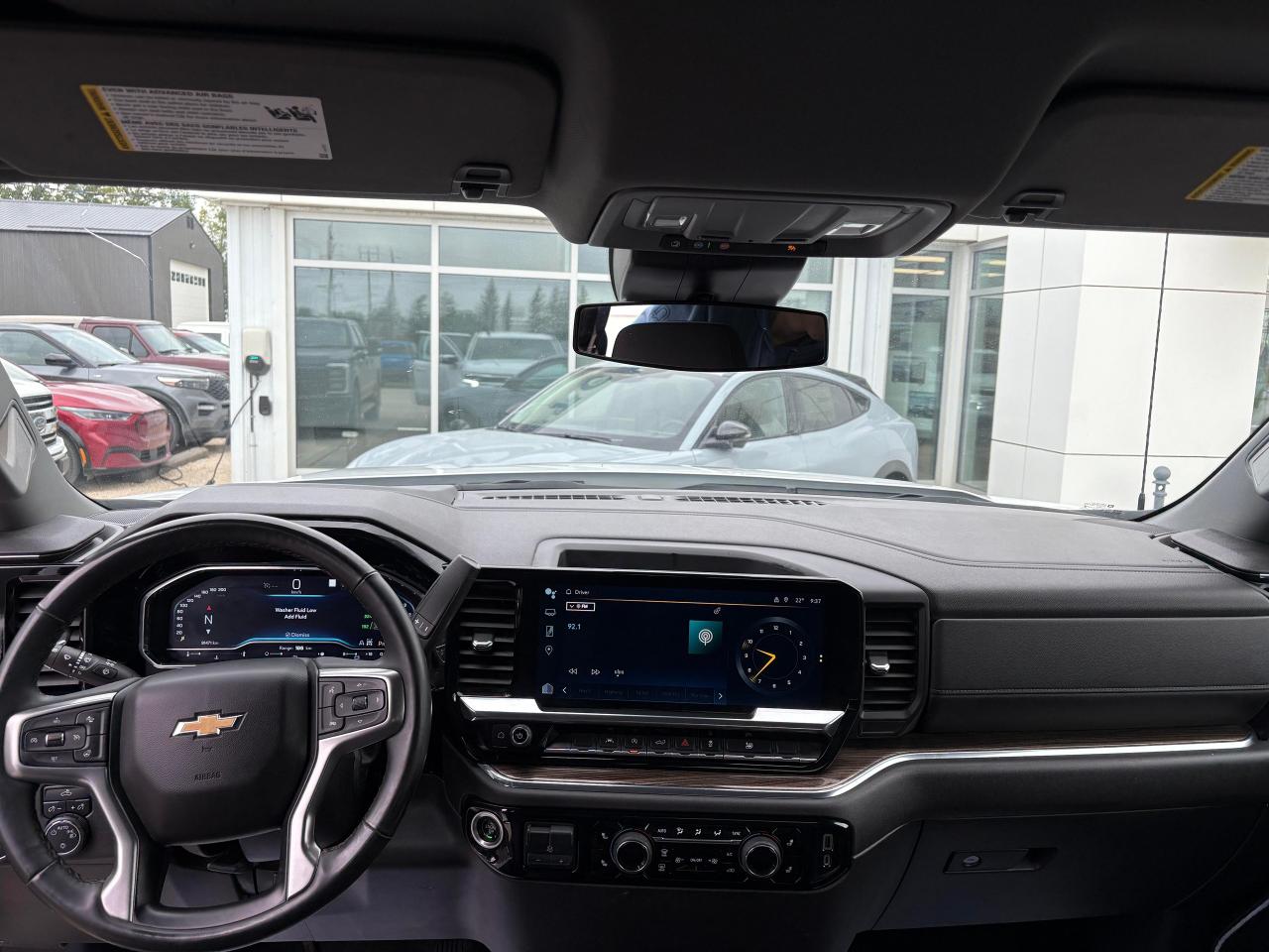 2023 Chevrolet Silverado 1500 LT 4WD Crew Cab 147 Photo5