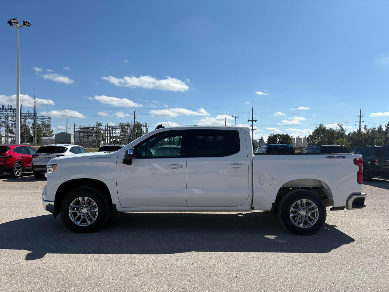 2023 Chevrolet Silverado 1500 LT 4WD Crew Cab 147 Photo5