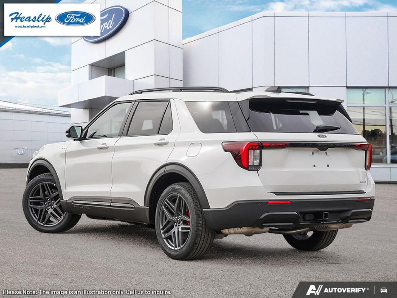 2025 Ford Explorer ST-Line Photo3
