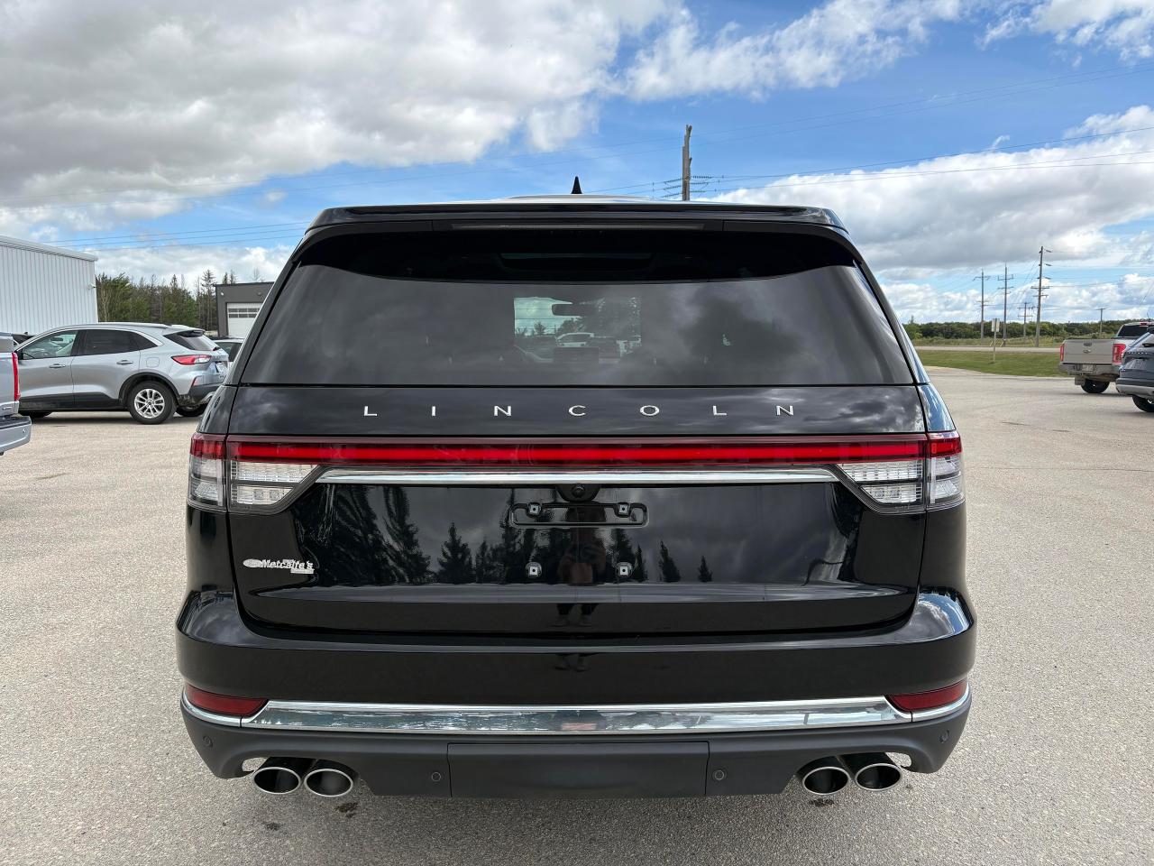 2022 Lincoln Aviator Reserve AWD Photo5