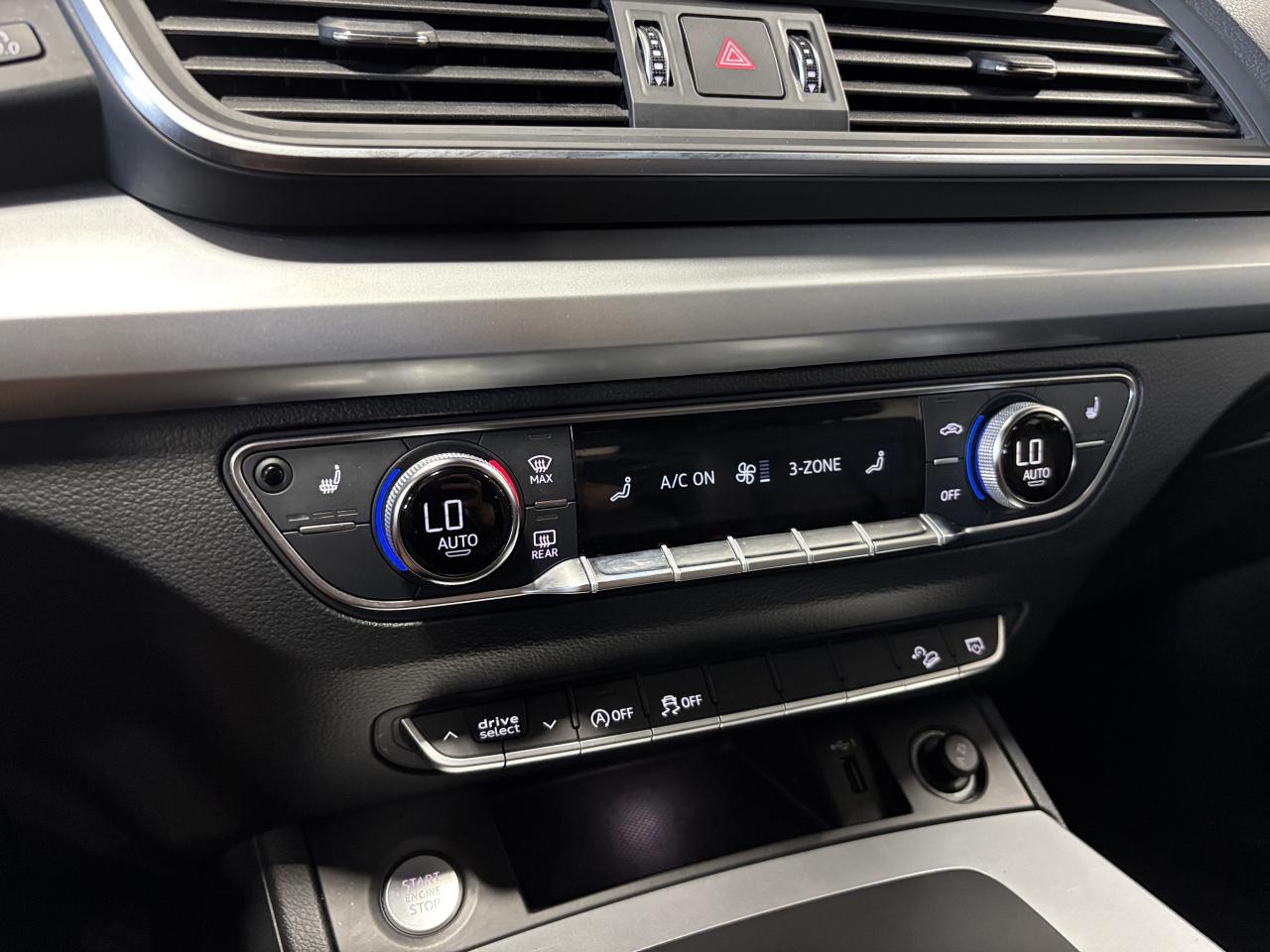 2021 Audi Q5 Komfort|QUATTRO|LEATHER|ALLOYS|BACKUPCAMERA|+++ - Photo #25