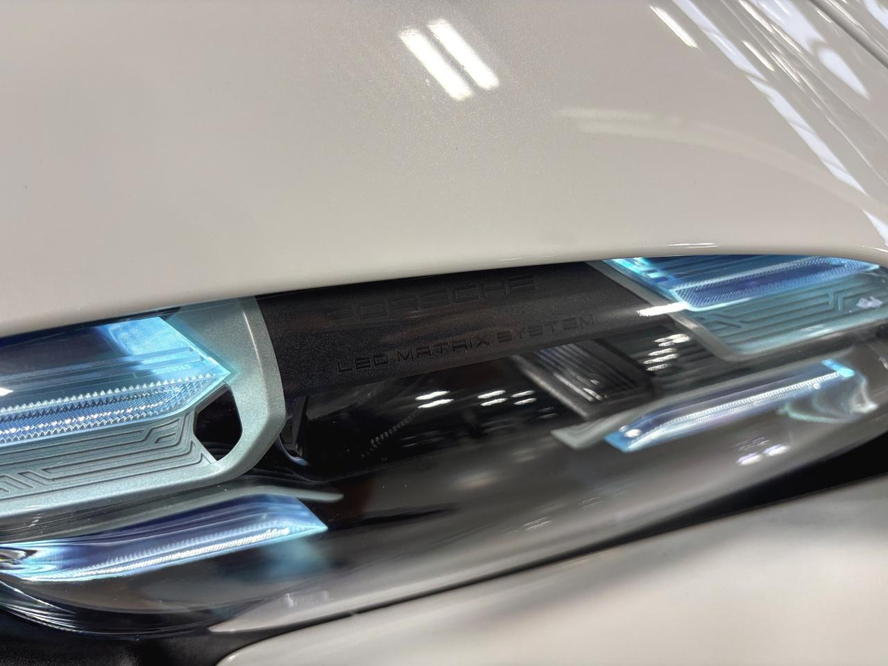 2020 Porsche Taycan Turbo|LOADED|NO LUX TAX|PERFORMANCEPKG|SPORTCHRONO Photo3