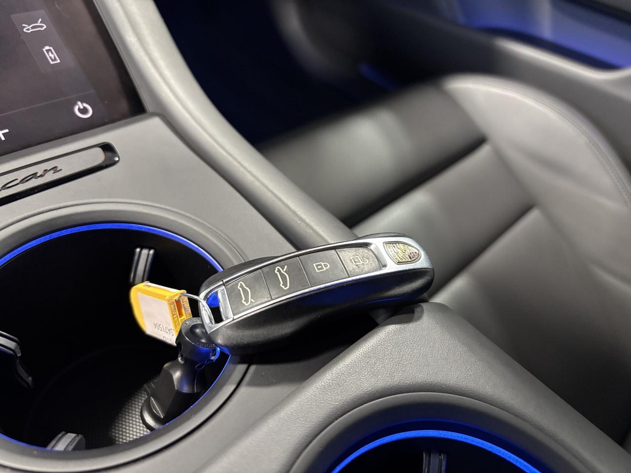 2020 Porsche Taycan Turbo|LOADED|NO LUX TAX|PERFORMANCEPKG|SPORTCHRONO - Photo #37
